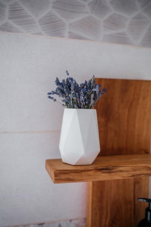 Полка навесная настенная деревянная. 05