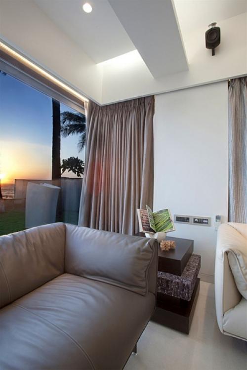 Проектная студия ZZ Architects представило дизайн интерьера квартиры в пригороде мумбаи, Индия. 04