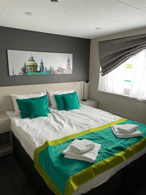 Да, в этом году мы решили провести отпуск в круизе по волге. 03