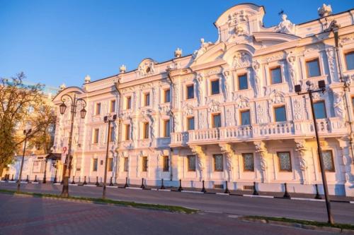 А вы знаете, какой из старинных купеческих домов нижнего Новгорода можно считать самым богатым? 01