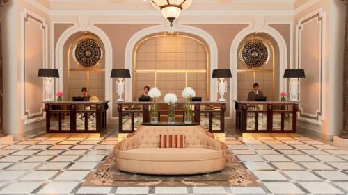 Весь звездный каст в сан - Себастьяне остановился в отеле Maria Cristina Hotel 5*? 01