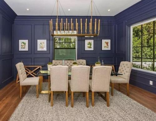 Пройдя мимо дома знаменитой актрисы Марго Робби в Лос-анджелесе, вы и не подумаете, что здесь живет голливудская суперзвезда. 03