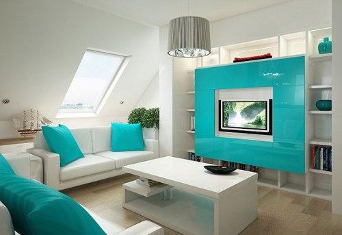 В мансардном помещении оборудовали однокомнатную квартиру. 01