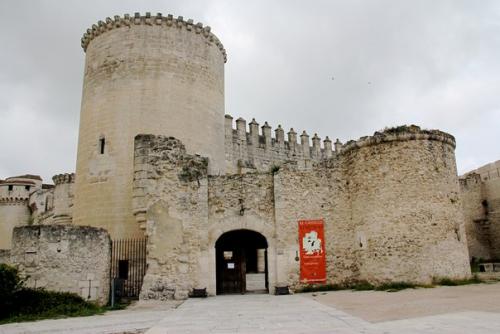 Замок куэльяр, известный как замок герцогов альбукерке (исп. 06