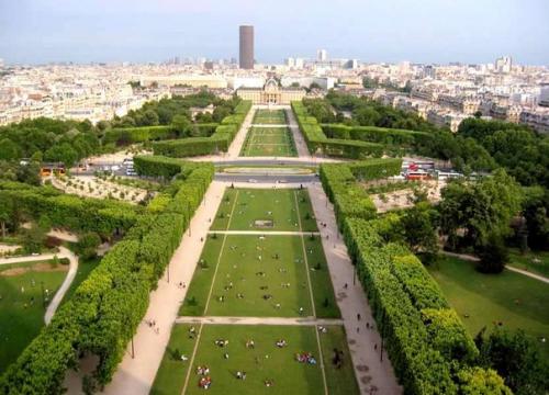 Страна:  Франция (France). 01