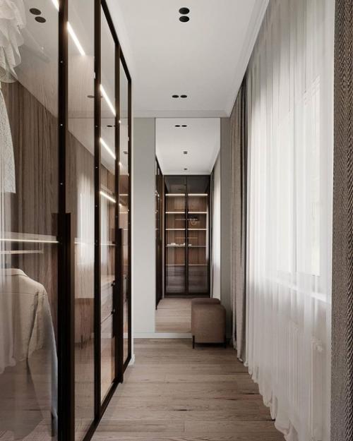 Спальня с интересным стеклянным шкафом. 03