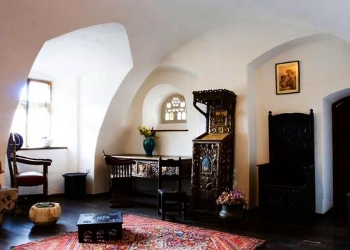 Я тебя в МУЗЕЙ поведу. 01